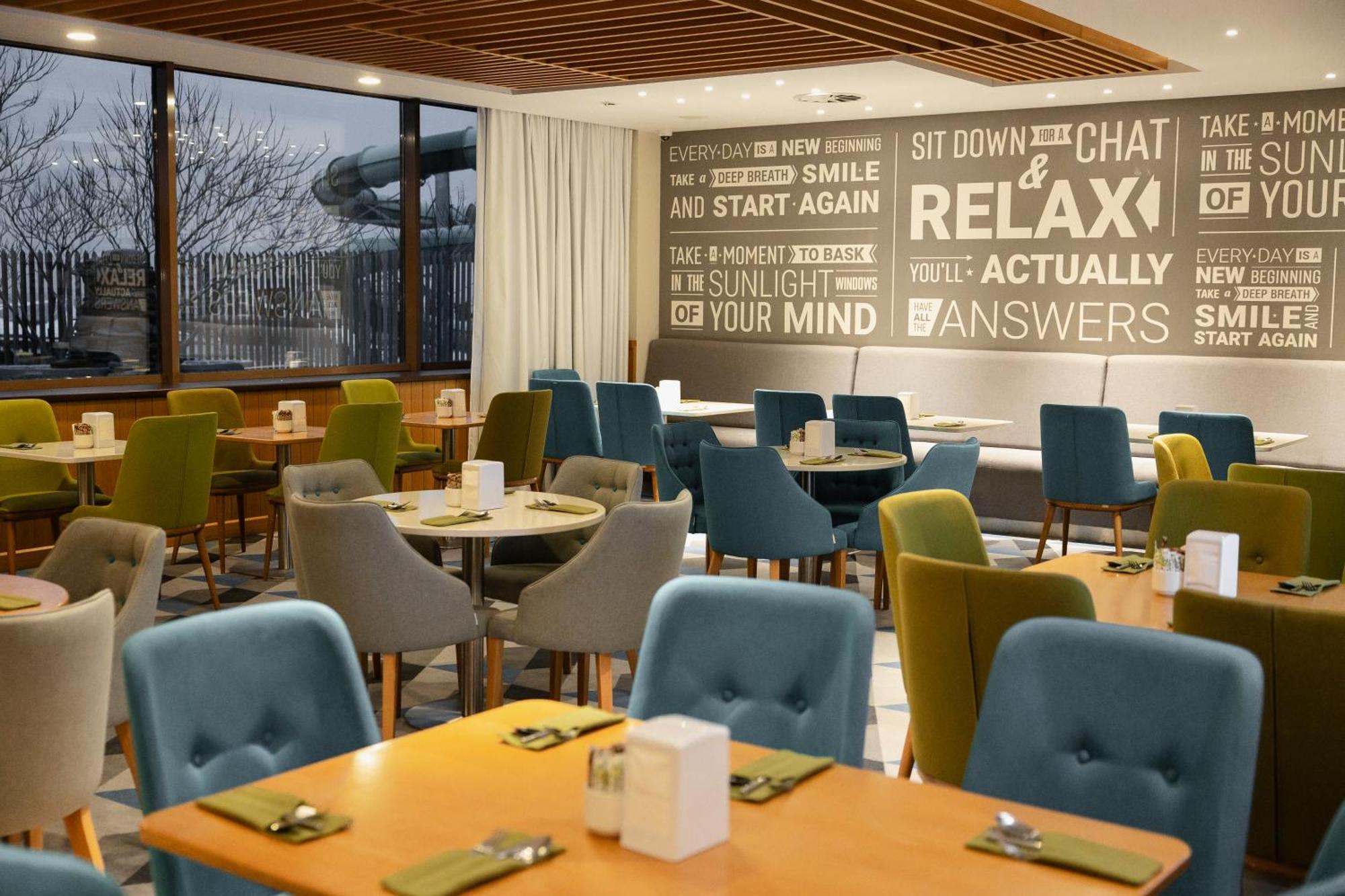 Holiday Inn - Aktau - Seaside By Ihg Exteriér fotografie