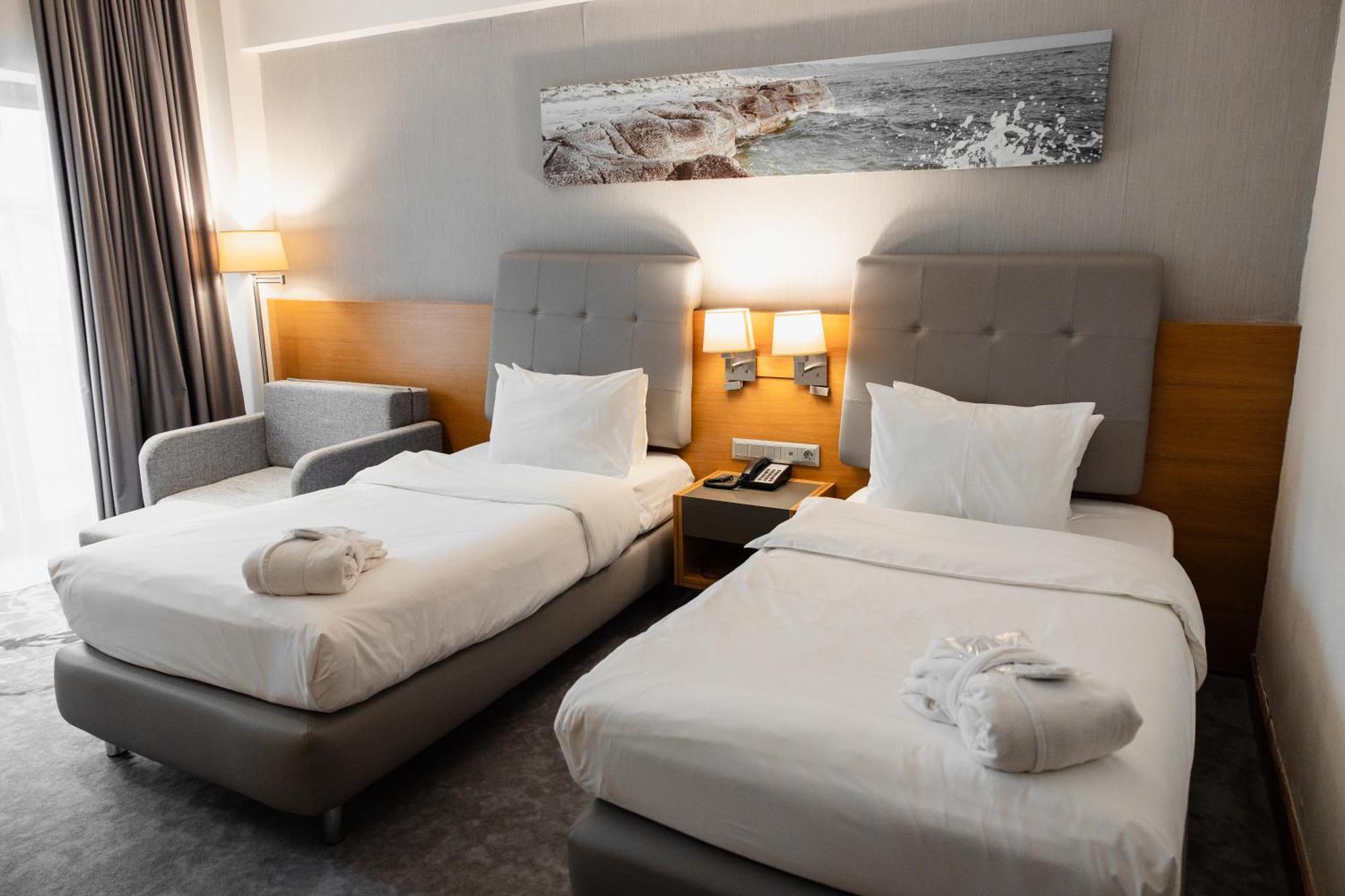Holiday Inn - Aktau - Seaside By Ihg Exteriér fotografie