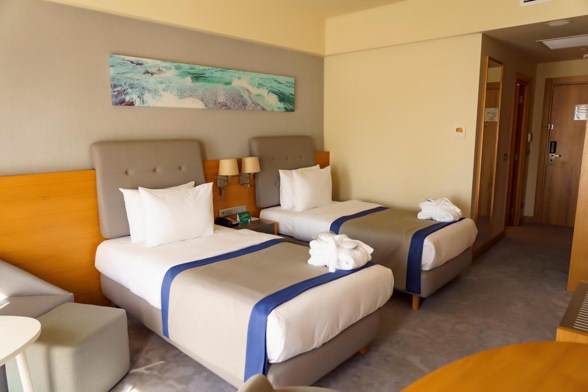 Holiday Inn - Aktau - Seaside By Ihg Exteriér fotografie
