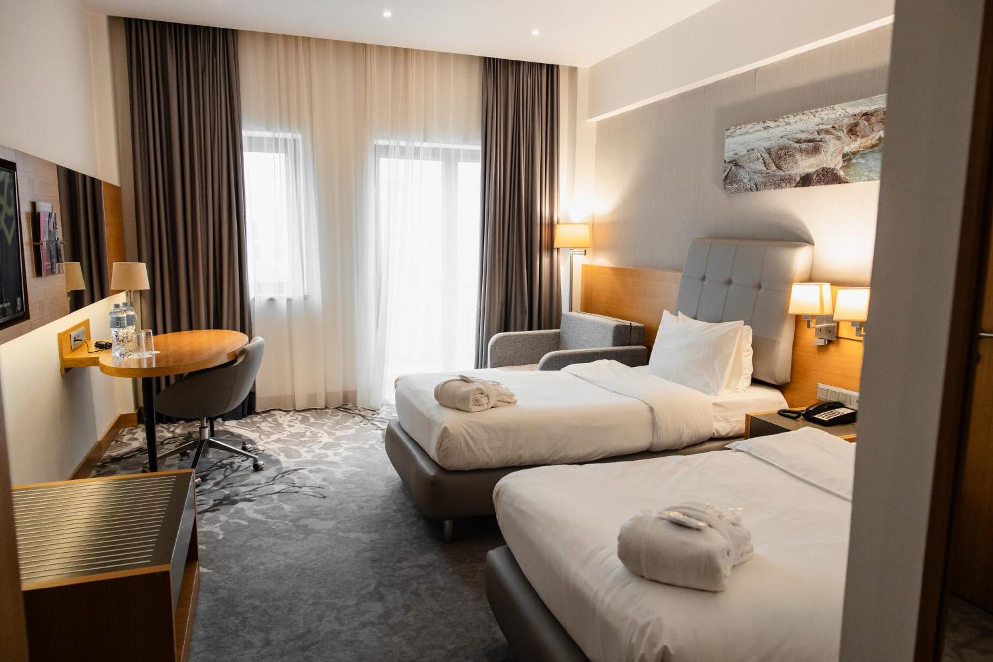 Holiday Inn - Aktau - Seaside By Ihg Exteriér fotografie