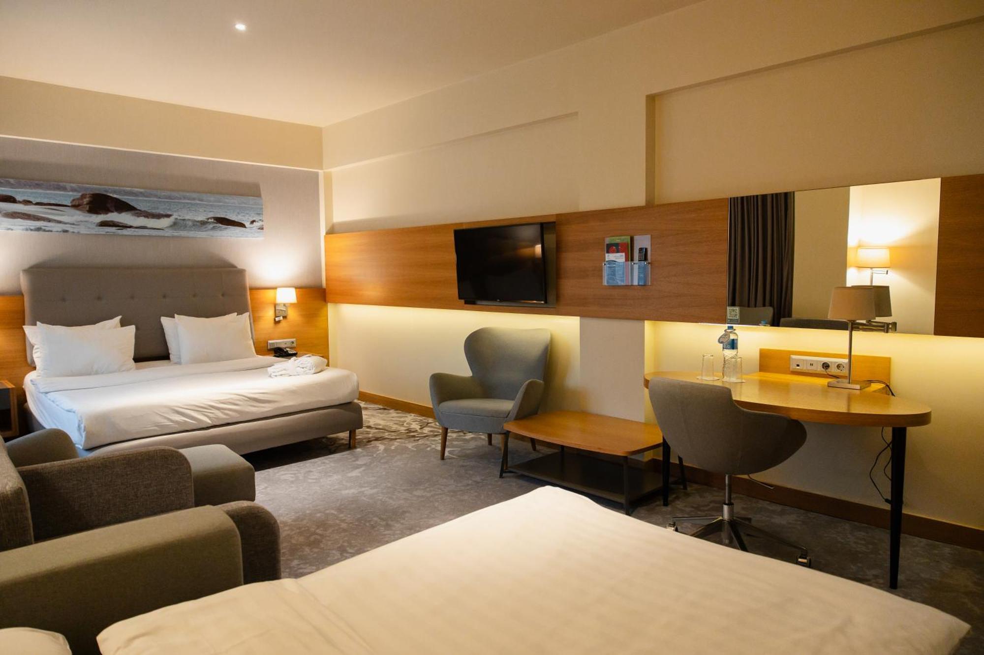 Holiday Inn - Aktau - Seaside By Ihg Exteriér fotografie
